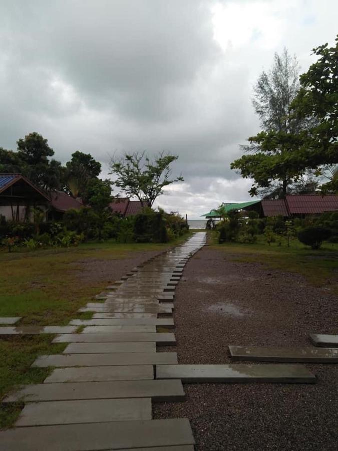 Lanta Mermaid Front Resort 3*