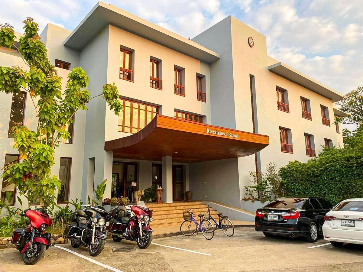 Riverhouse 3* Mae Sariang
