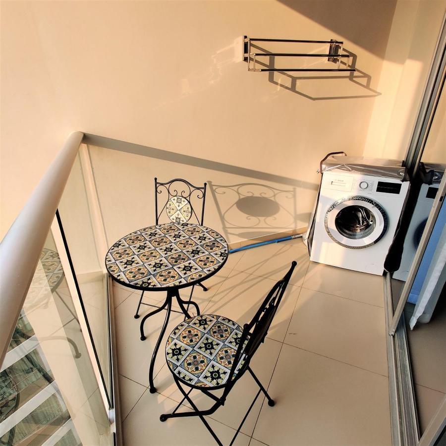 Sands Seaview 012 *