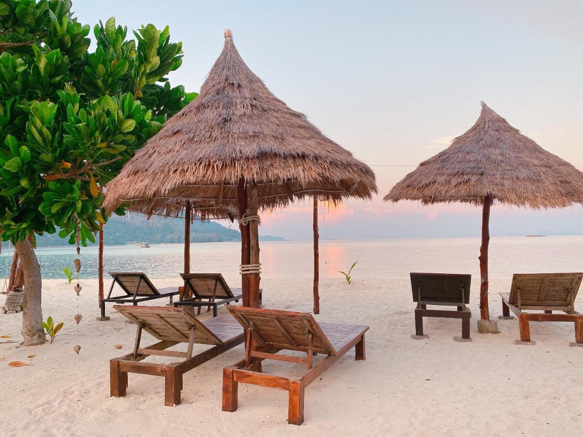 Resort Andaman 2*