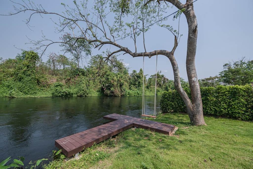 The Tree Riverside 4*