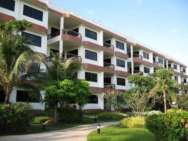 Thai Ayodhya And Resort 3*