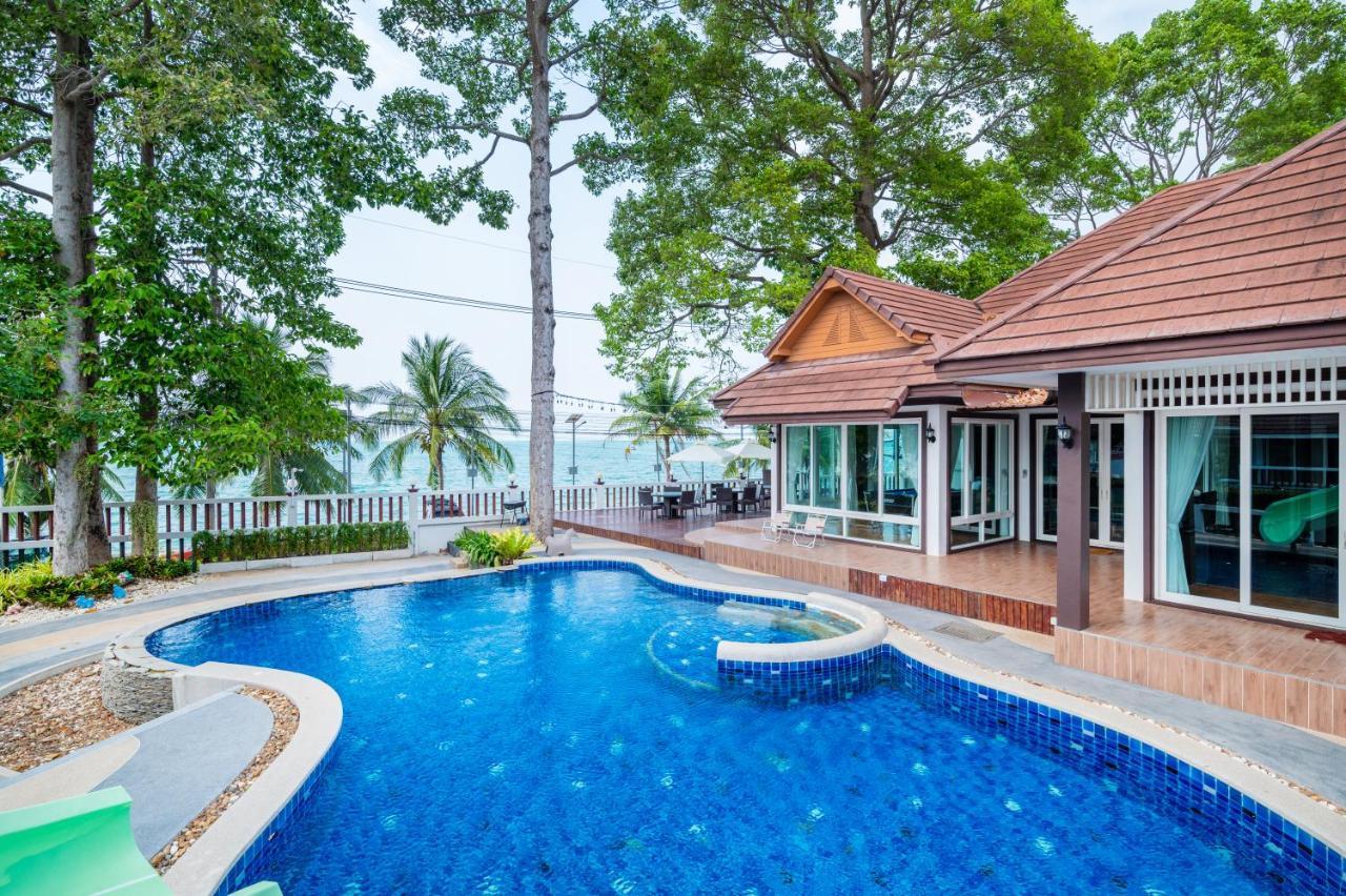 Villa Rimlay Beachfront Pool