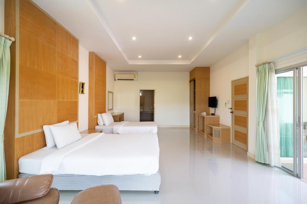 Thara Cholapruek Resort