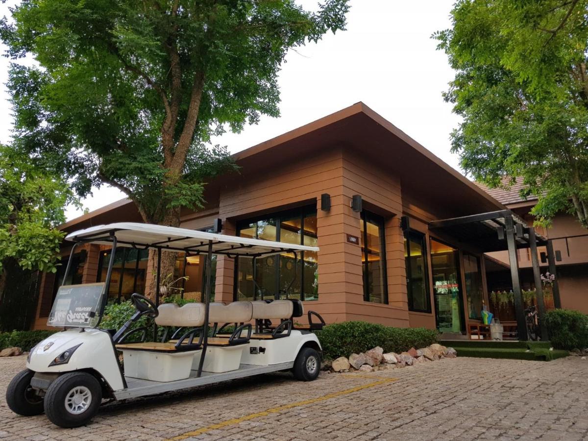 The Grace Amphawa 3*
