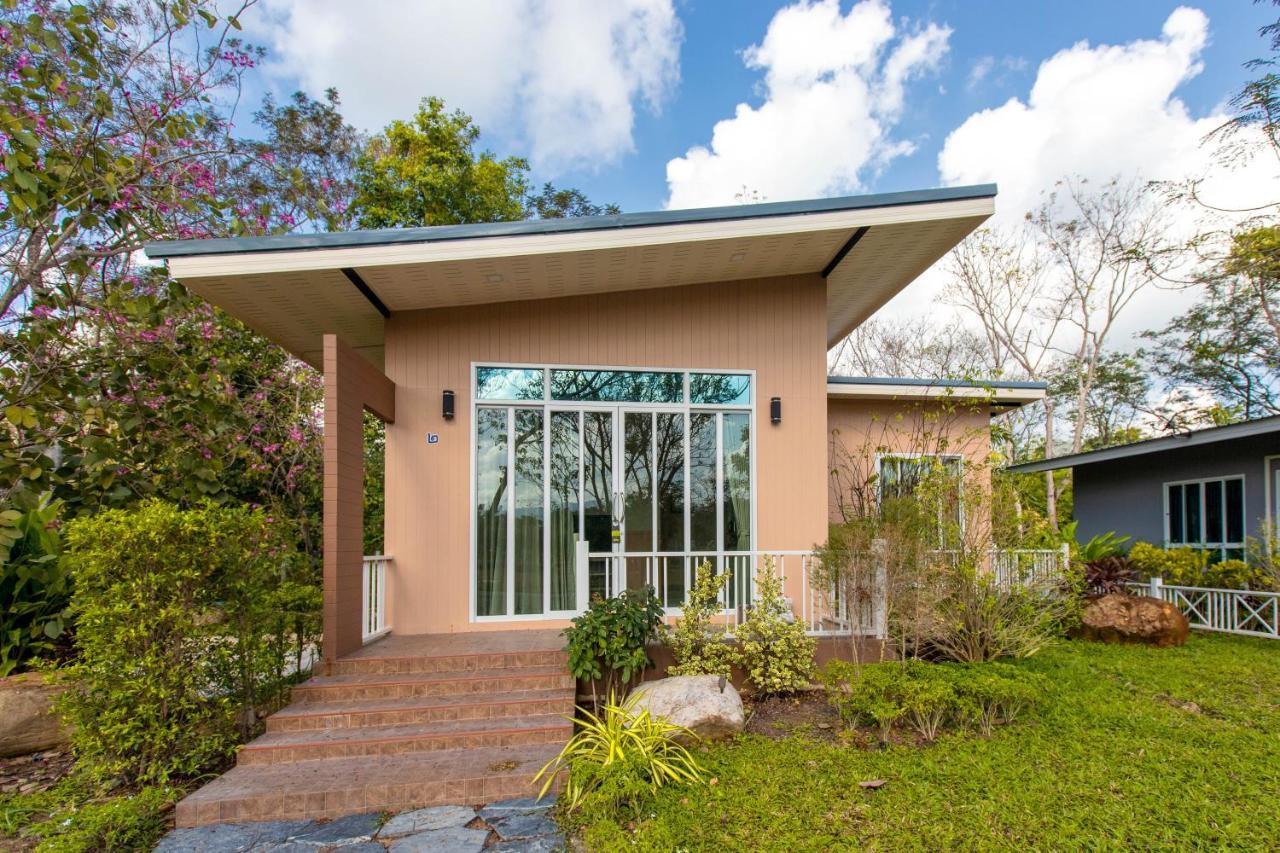 The Chamuang Forest Resort Nakhon Nayok