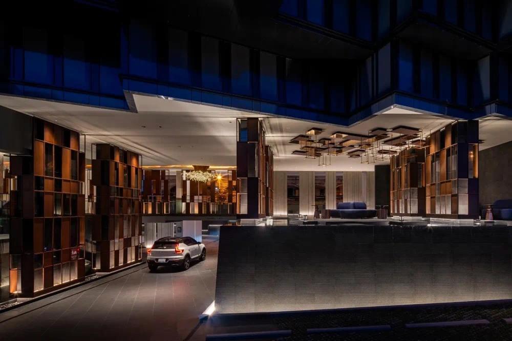 Aparthotel The Edge *