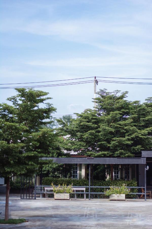Resort Baan Suan Juree Punsuk Suphan Buri