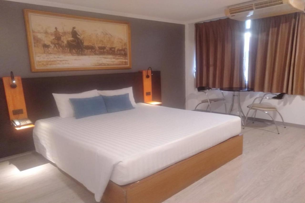 Hotel Shagwell Mansions Pattaya