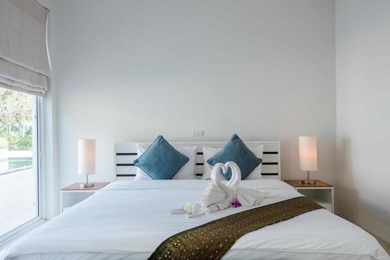 Hotel The Village 4*