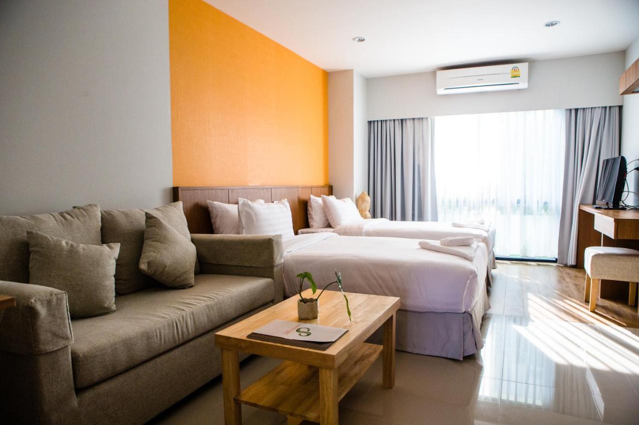 Hotel Crystal Jade