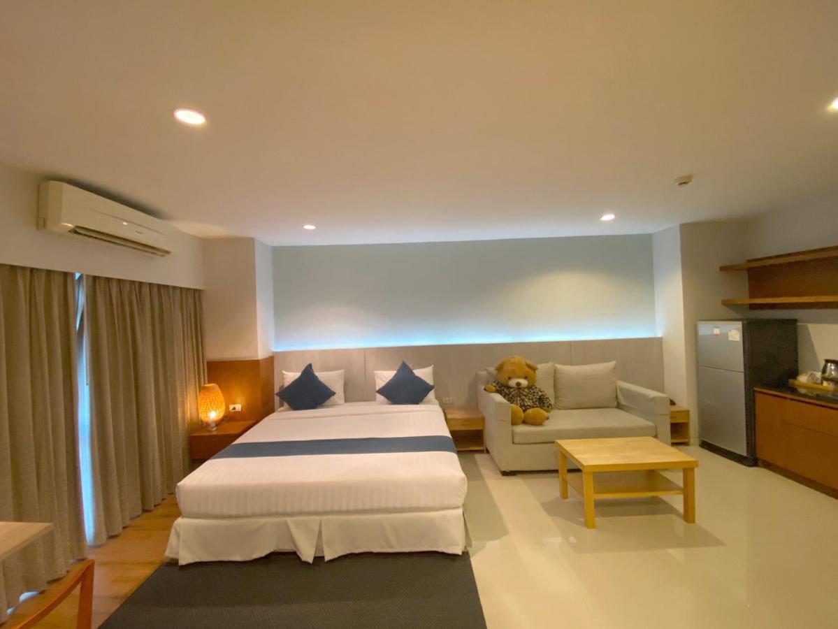 Hotel Crystal Jade Rayong
