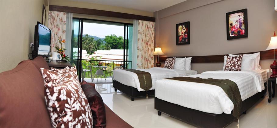 Resort Poonyamantra 4*