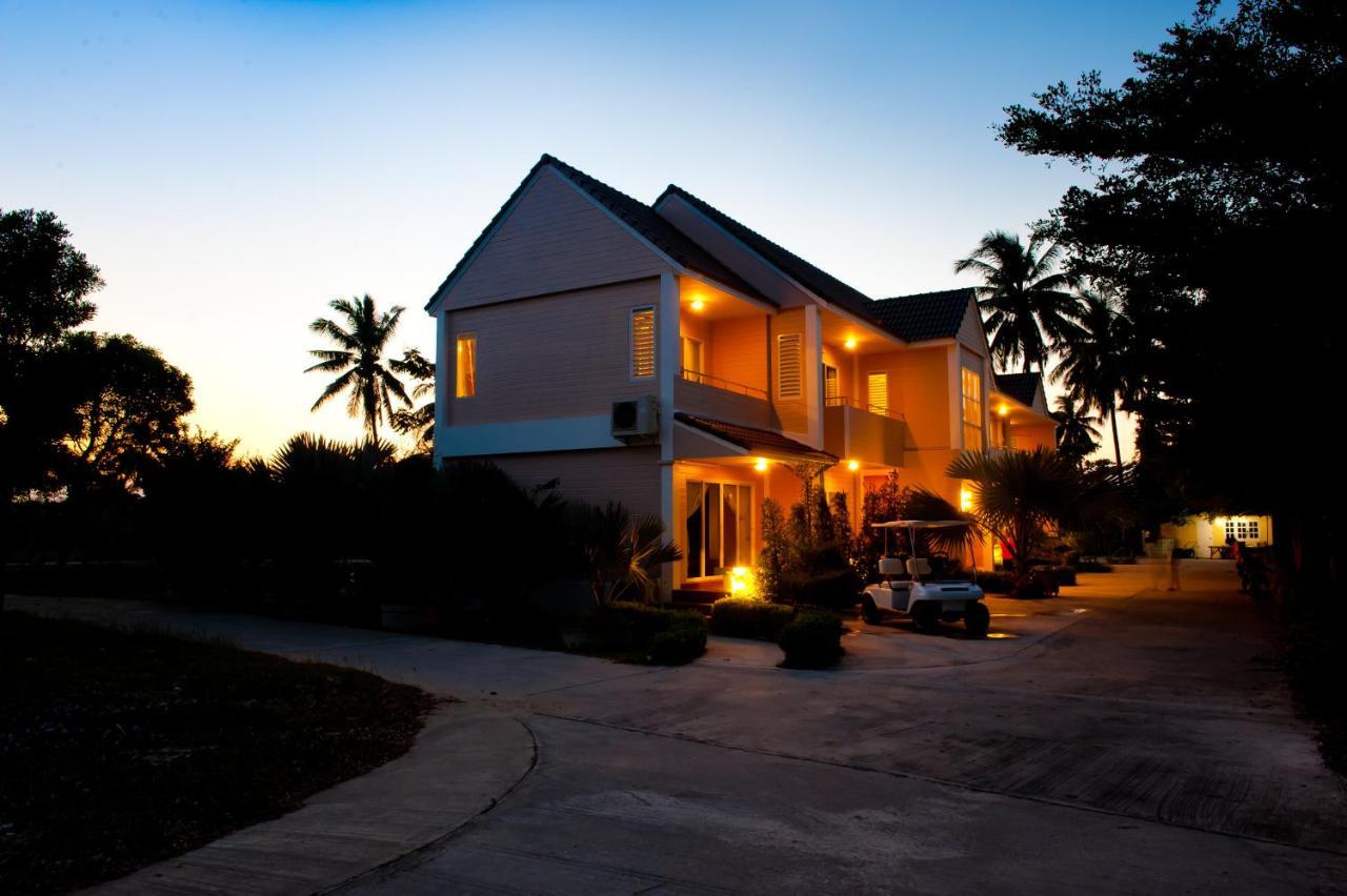 Resort Baan Suan Juree Punsuk