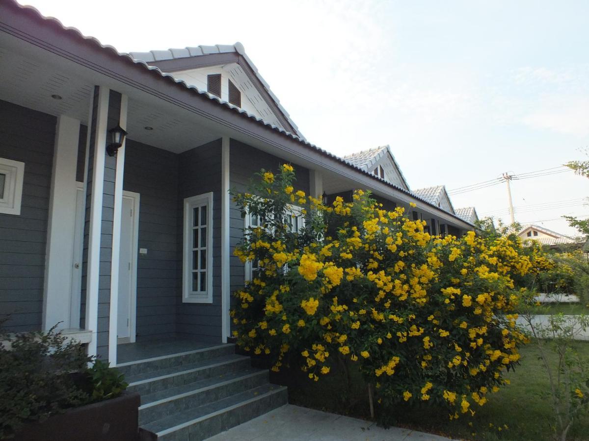 Baan Suan Juree Punsuk Suphan Buri