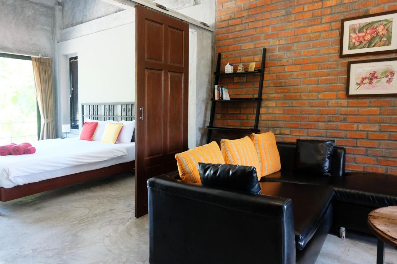 Aonang Third Place Bed & Breakfast 3*