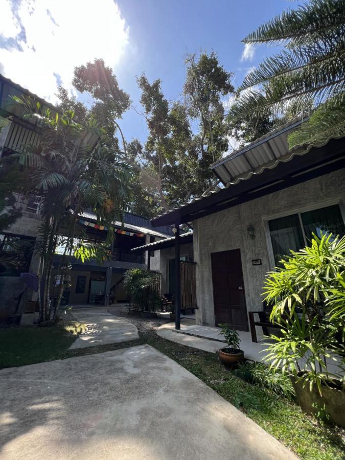 Bed & Breakfast Aonang Third Place 3*