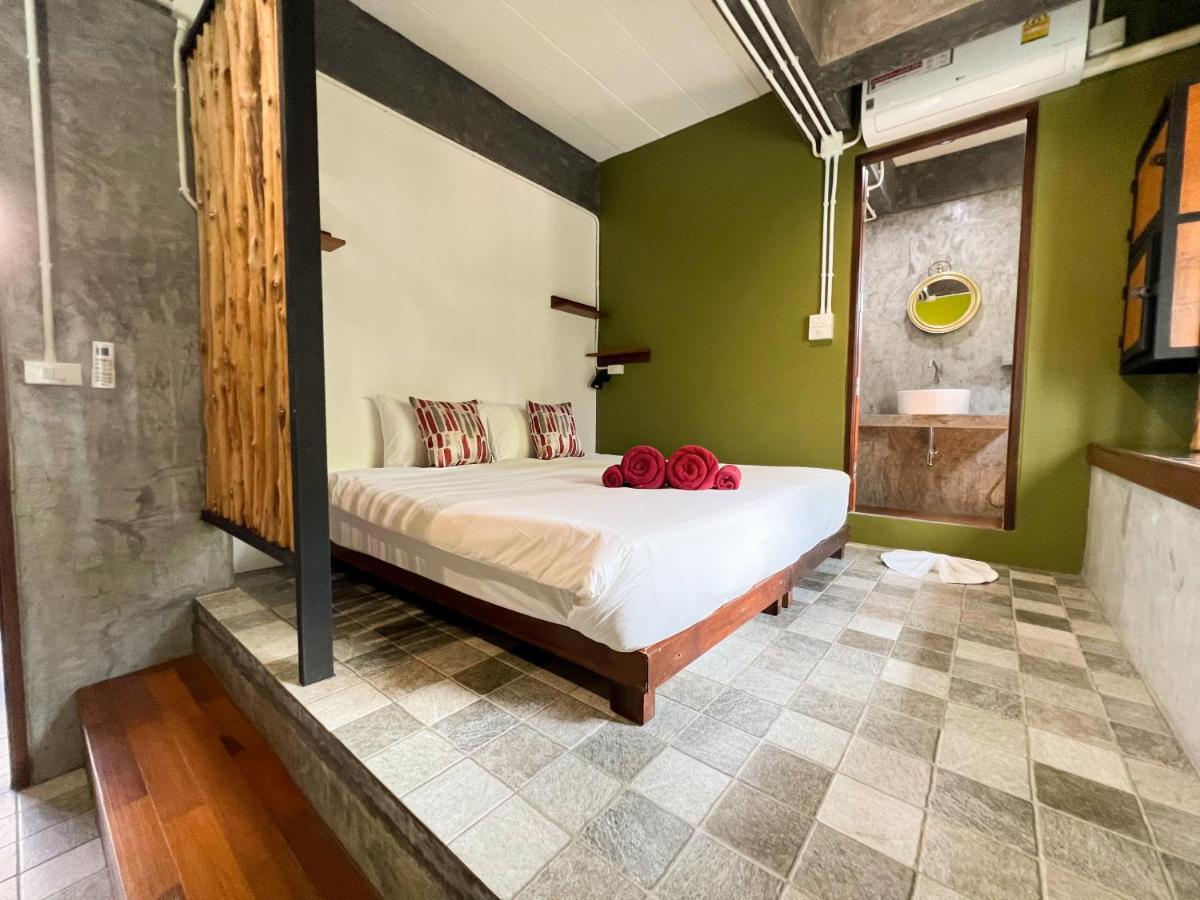 Aonang Third Place Bed & Breakfast 3*