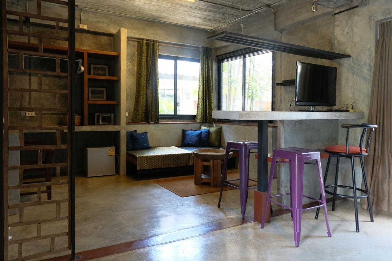 Aonang Third Place Bed & Breakfast