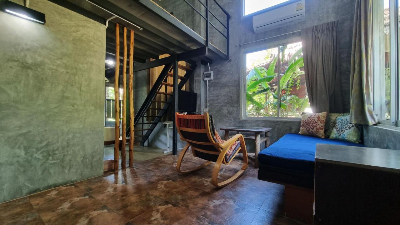 Aonang Third Place Bed & Breakfast 3*