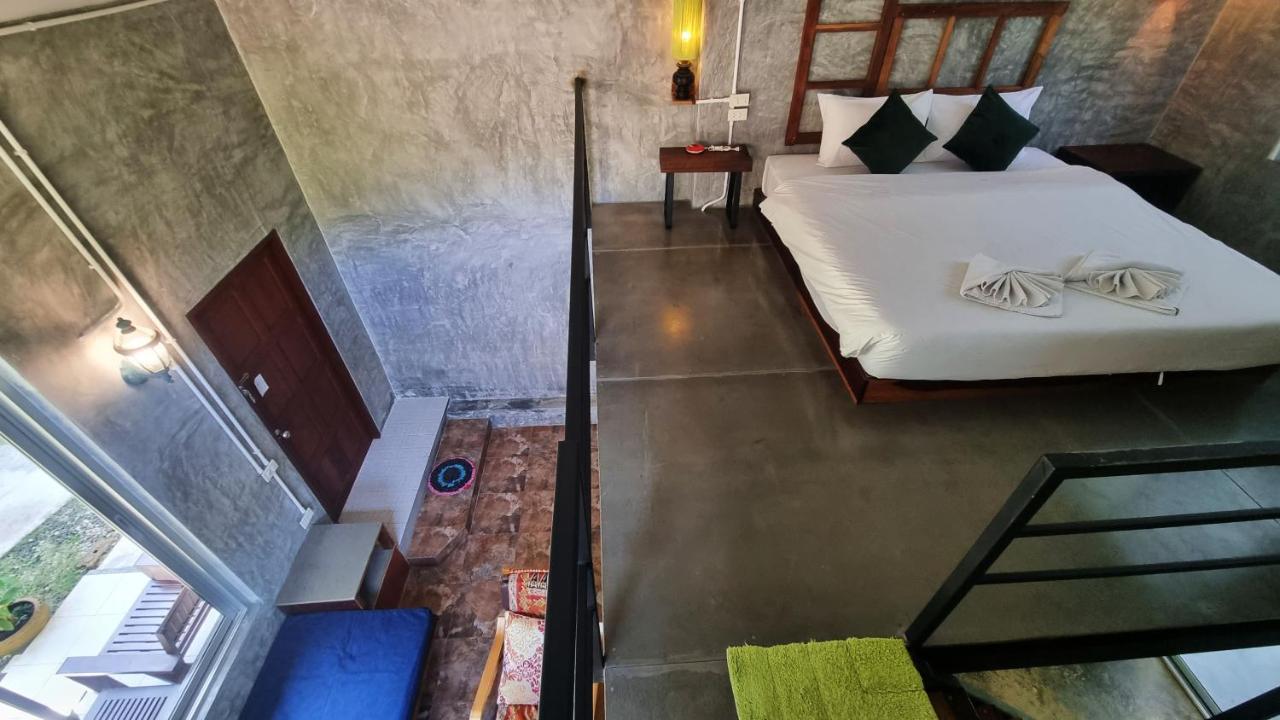 Bed & Breakfast Aonang Third Place 3*