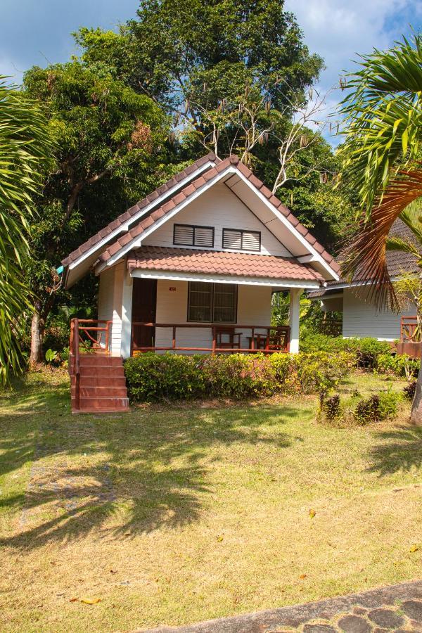 Lanta Village Hotel