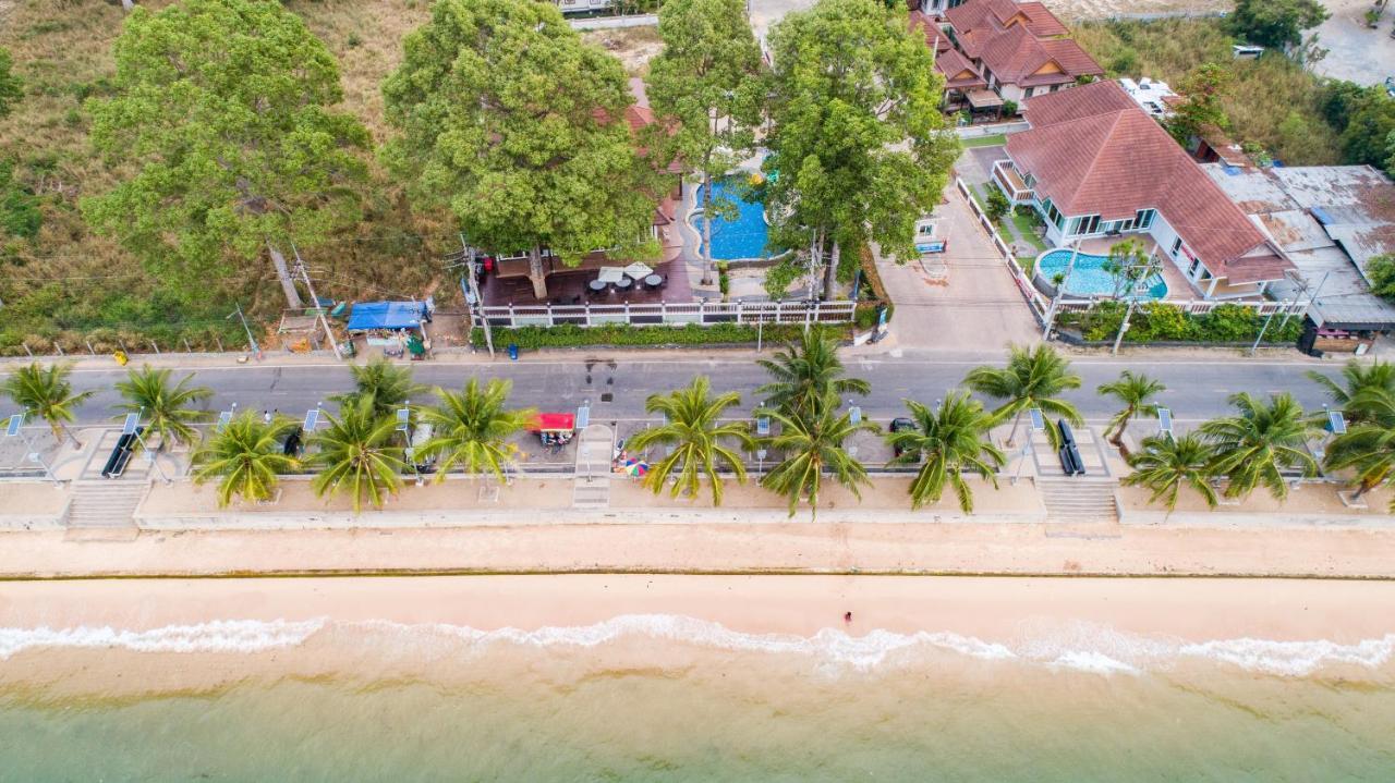 Rimlay Beachfront Pool Villa
