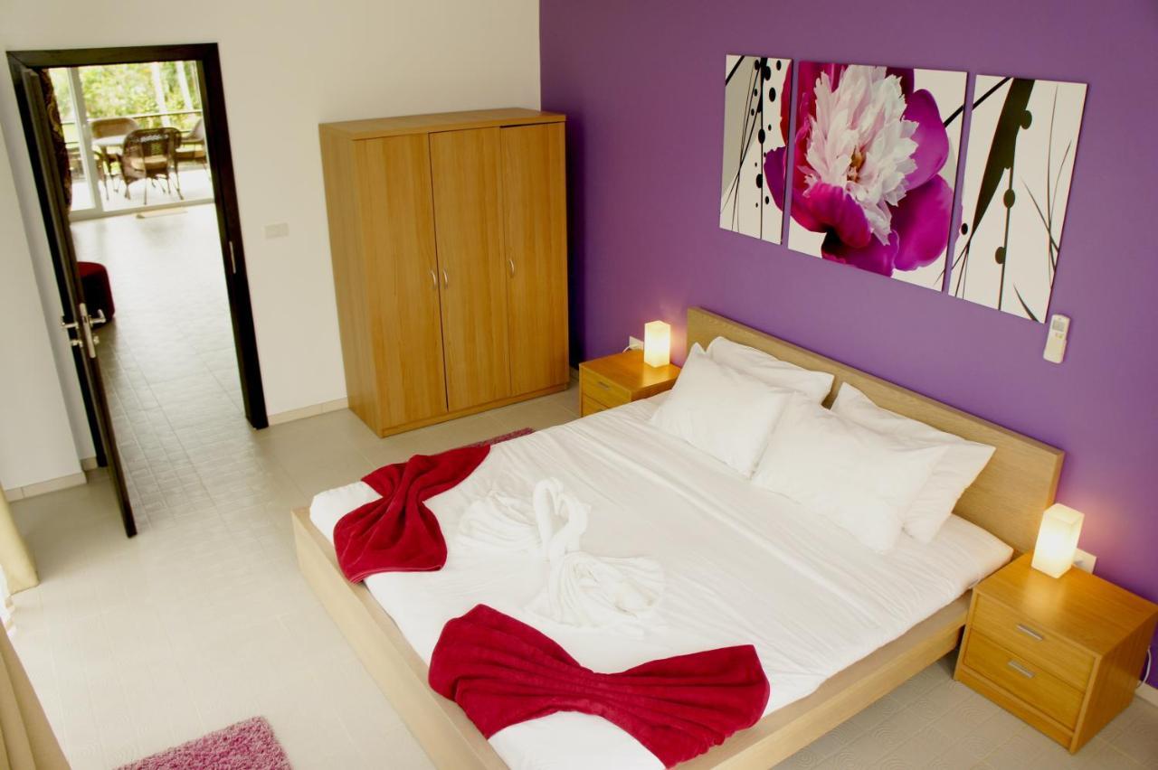 Siam Royal View 4*