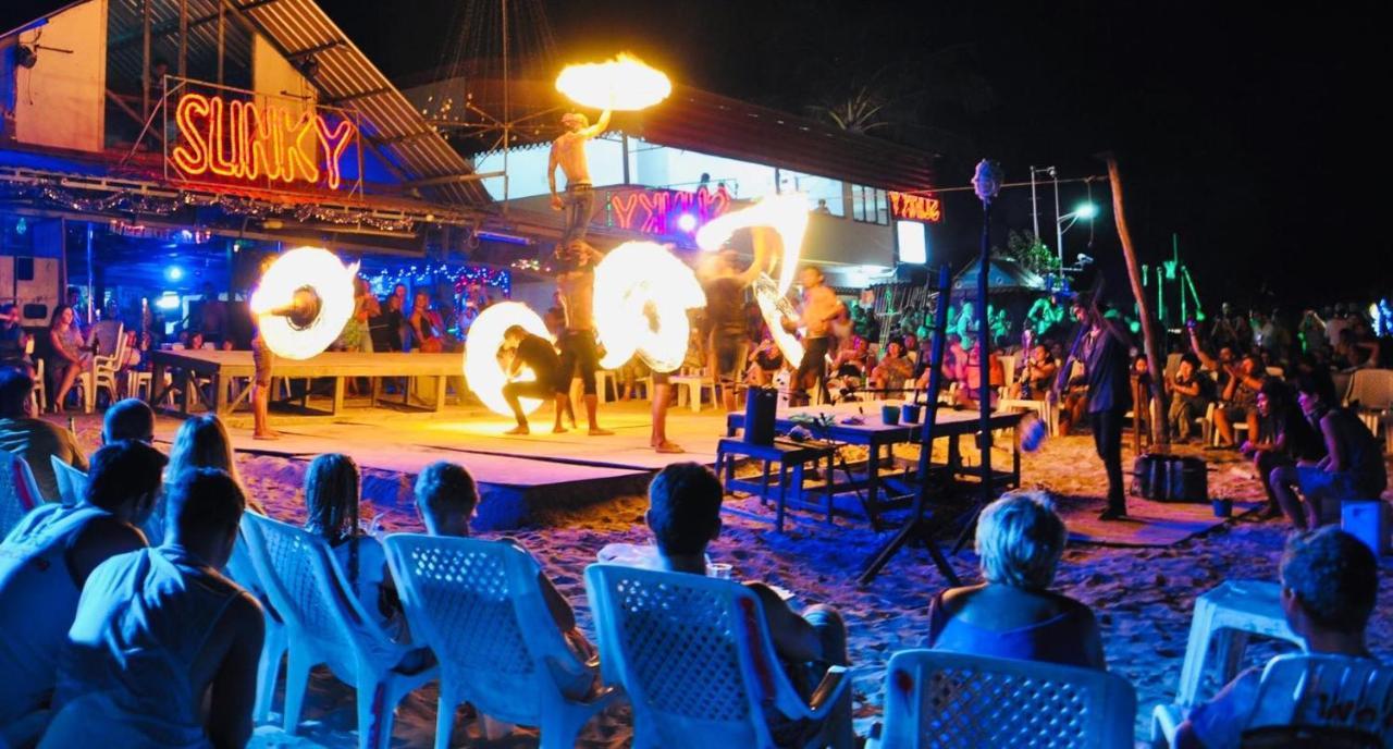 Hostel Dee Dee Sea Front Phi Phi Don