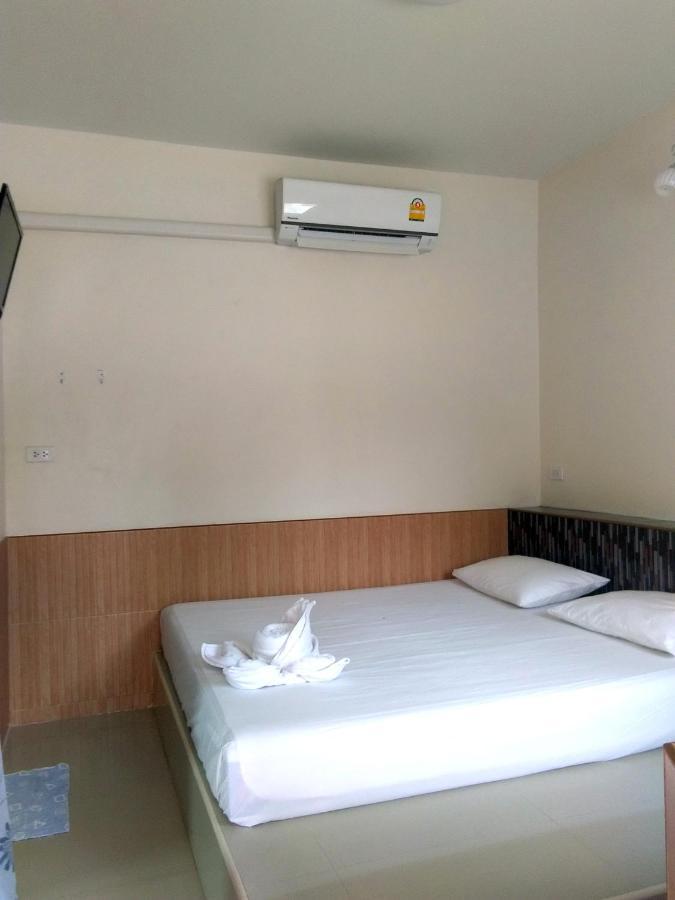 กู๊ดวิวสัตหีบ Guest house *