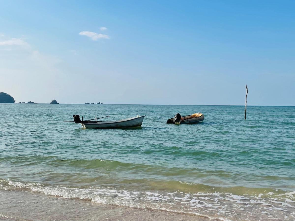 Resort Marina Ranong