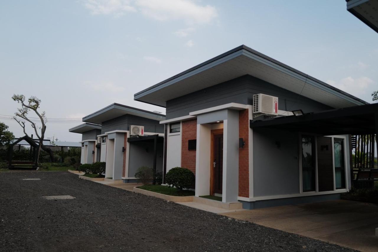 Phutara And * Buriram