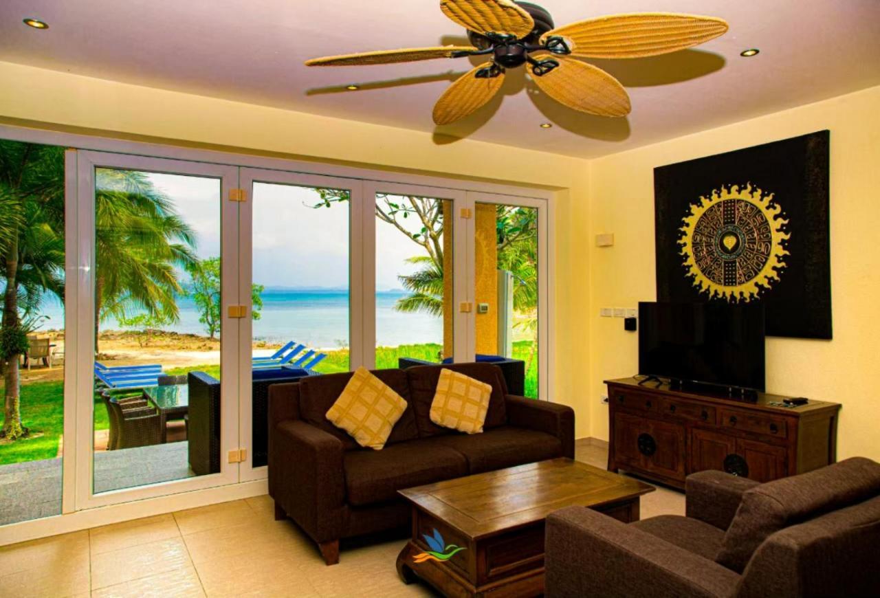 Villa Vitamin Sea