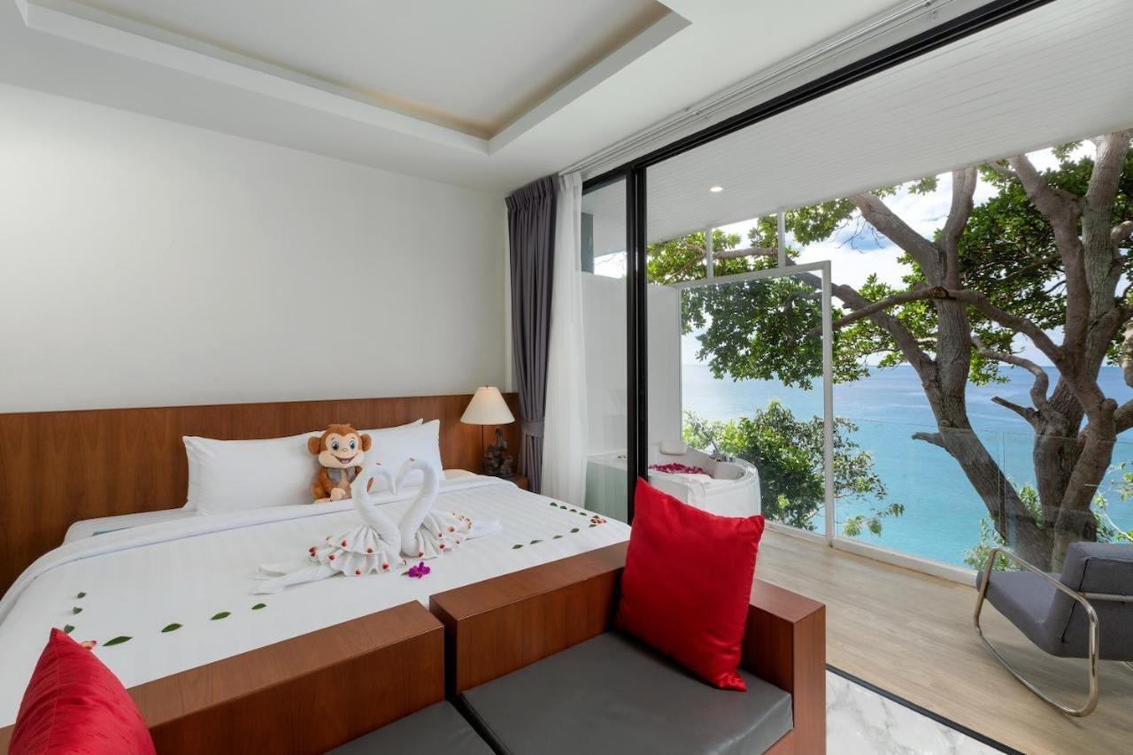 The Secret Cliff Boutique 3*