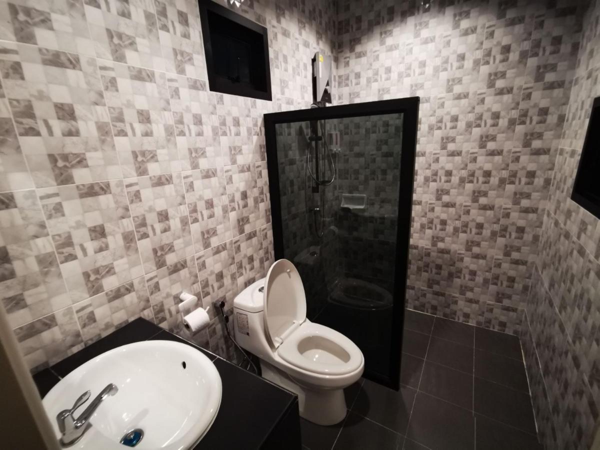 Resort Skyline Ban Khlong Lat Bua Khao