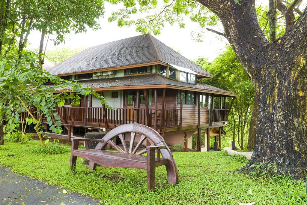 Village Farm And Winery Resort 3*