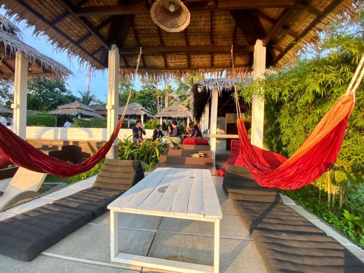 Paradise Resort