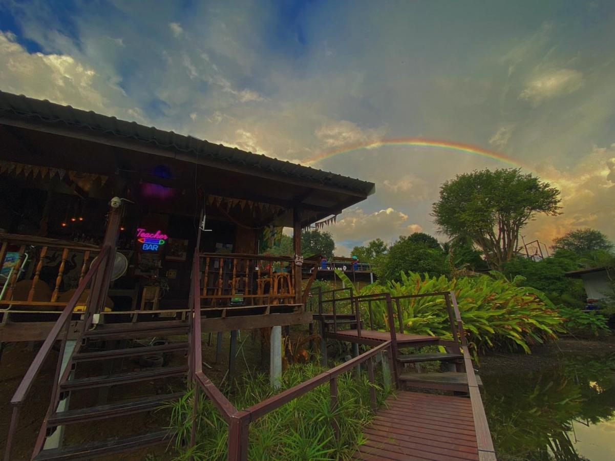 Resort Baan Krupong Ban Tha Thong Mon
