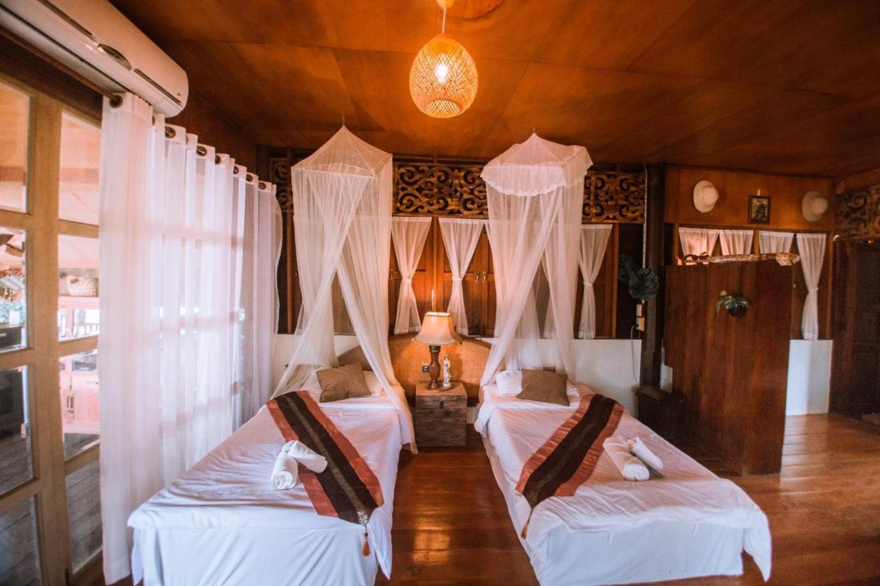 The Antique Riverside Resort 2*