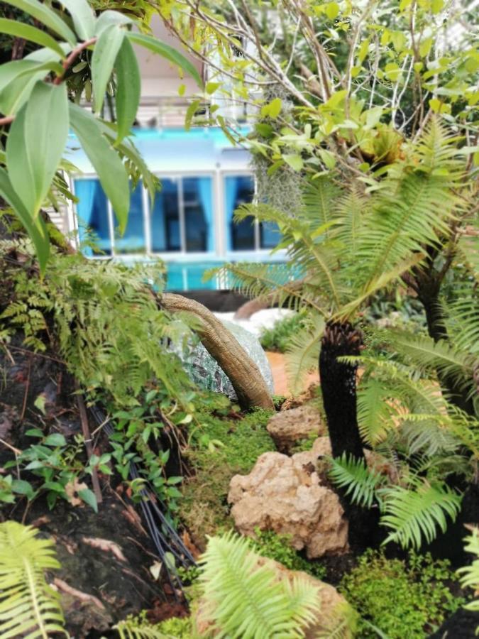 Resort Uthaithani *