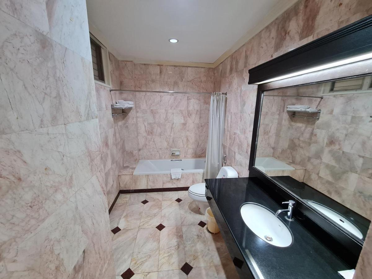 Hotel Grand Garden & 4*