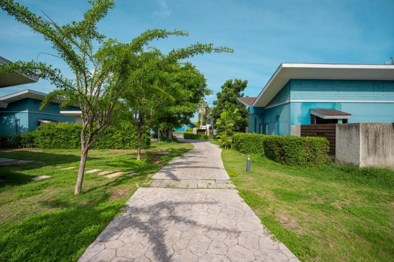 Coral Tree Huahin Hotel 4*