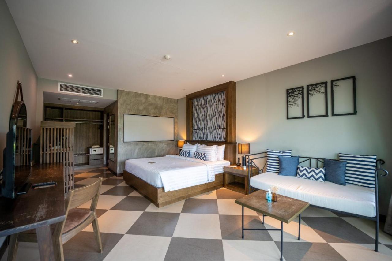 Coral Tree Huahin Hotel 4*