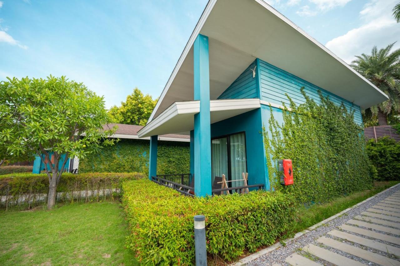 Coral Tree Huahin Hotel 4*