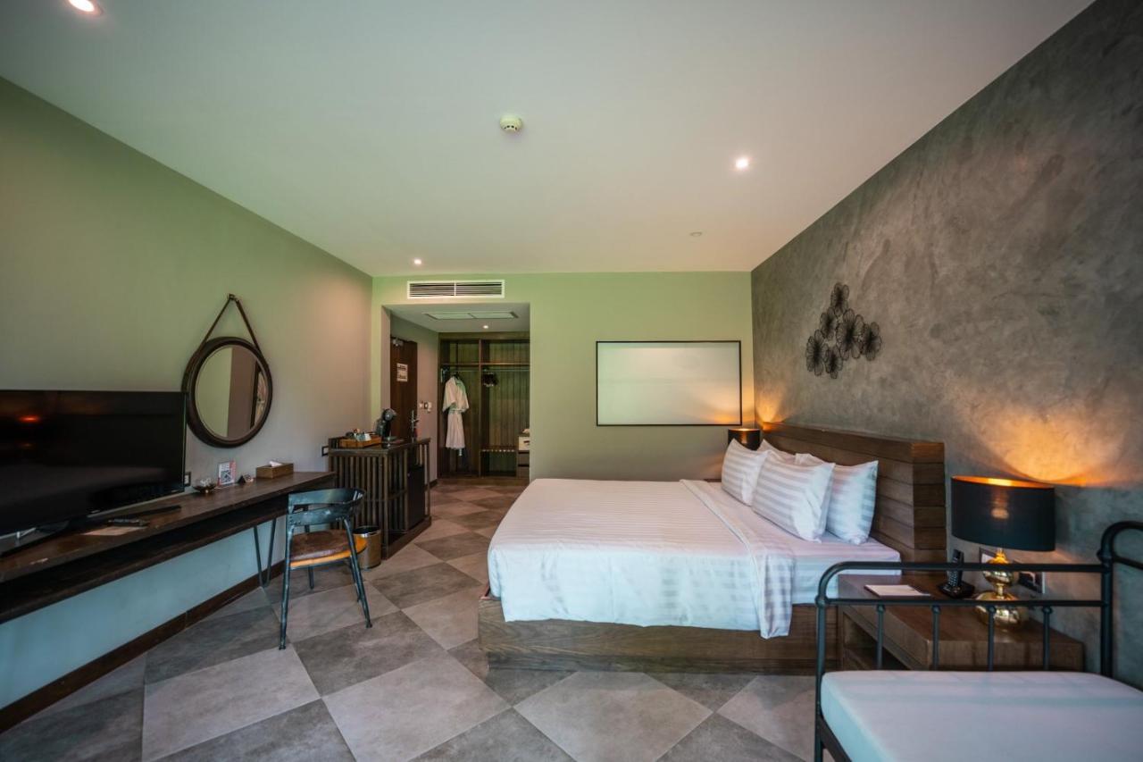 Hotel Coral Tree Huahin
