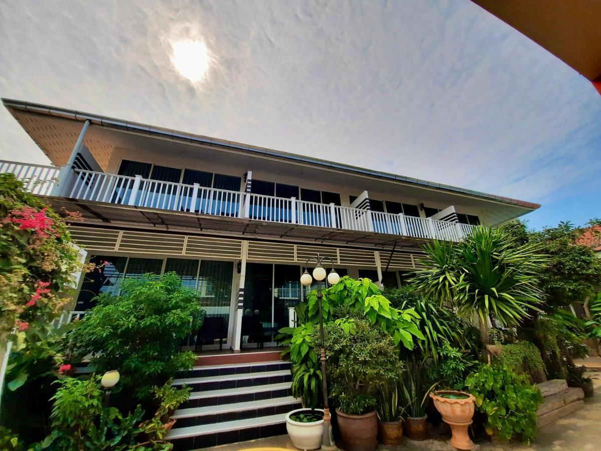Riviera 3* Ko Lan