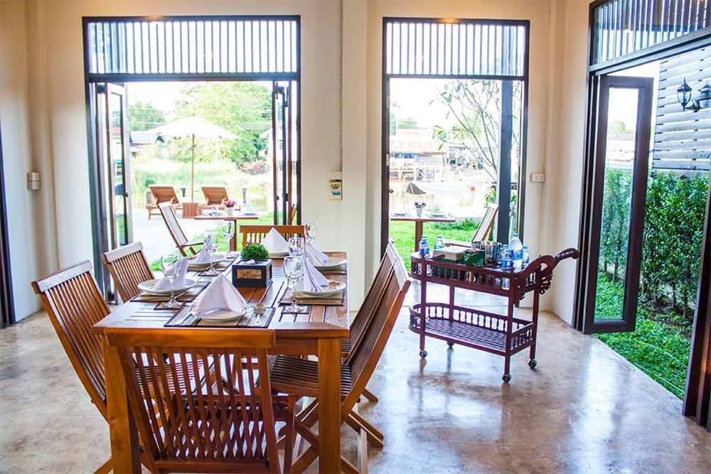 Resort The Bank River House Ayutthaya