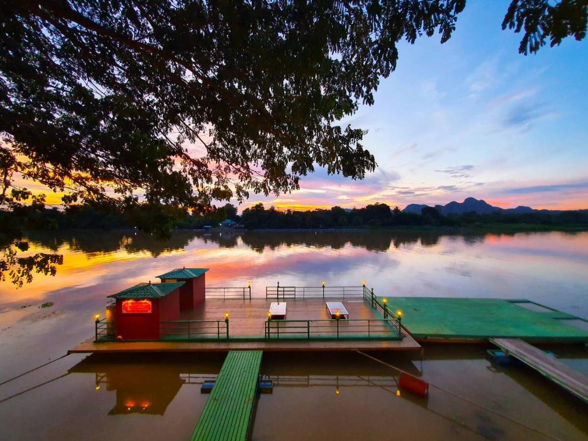 Golden Dragon Resort