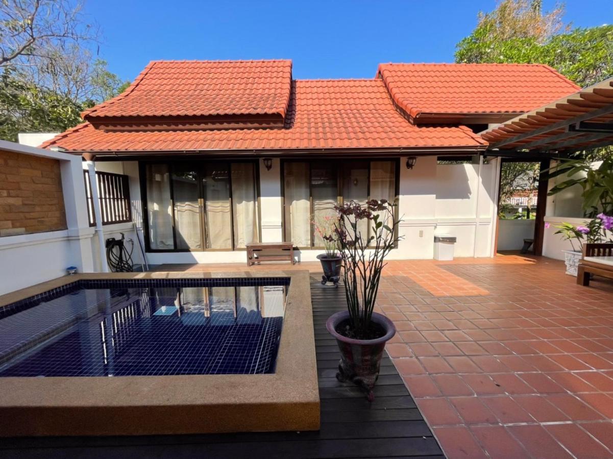 Bed & Breakfast Casa Khaoyai *