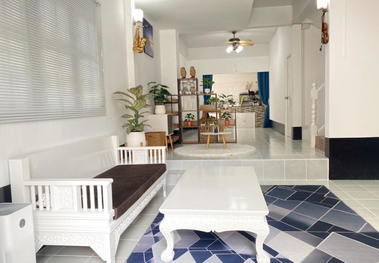 Boxsoon Nimman 2 # 4beds 3baths Villa Chiang Mai